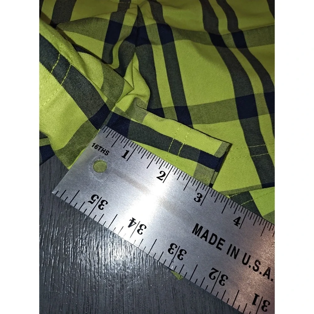 Adidas Woman's neon green and navy plaid Golf Shorts Size 12 - Picture 5 of 11